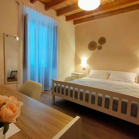 Donna Raffaela Bed & Breakfast Tertenia Exterior photo