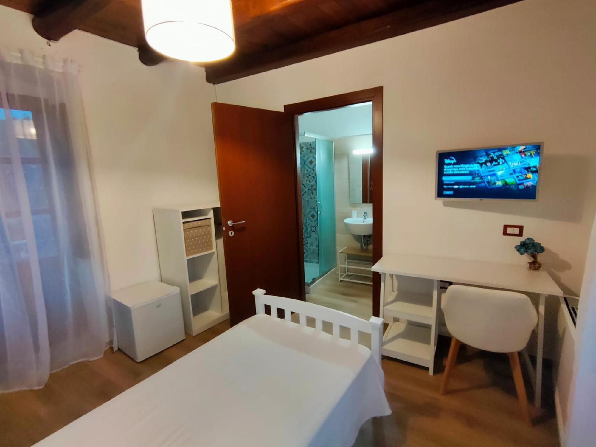 Donna Raffaela Bed & Breakfast Tertenia Exterior photo