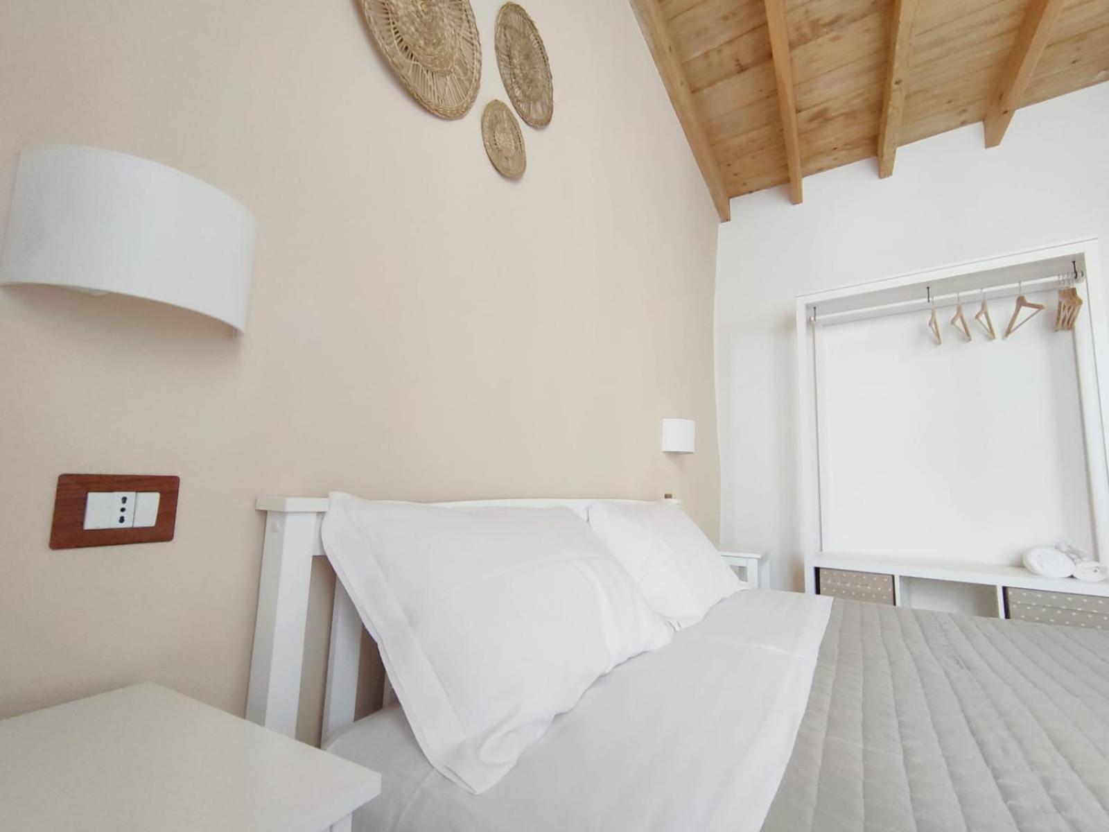 Donna Raffaela Bed & Breakfast Tertenia Exterior photo