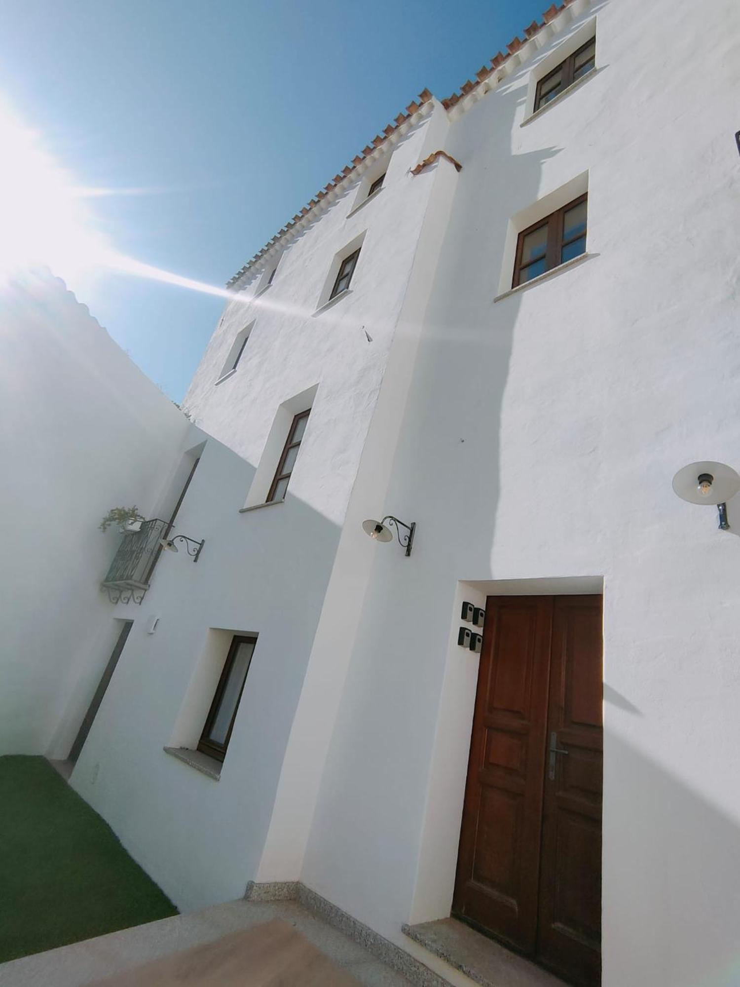 Donna Raffaela Bed & Breakfast Tertenia Exterior photo