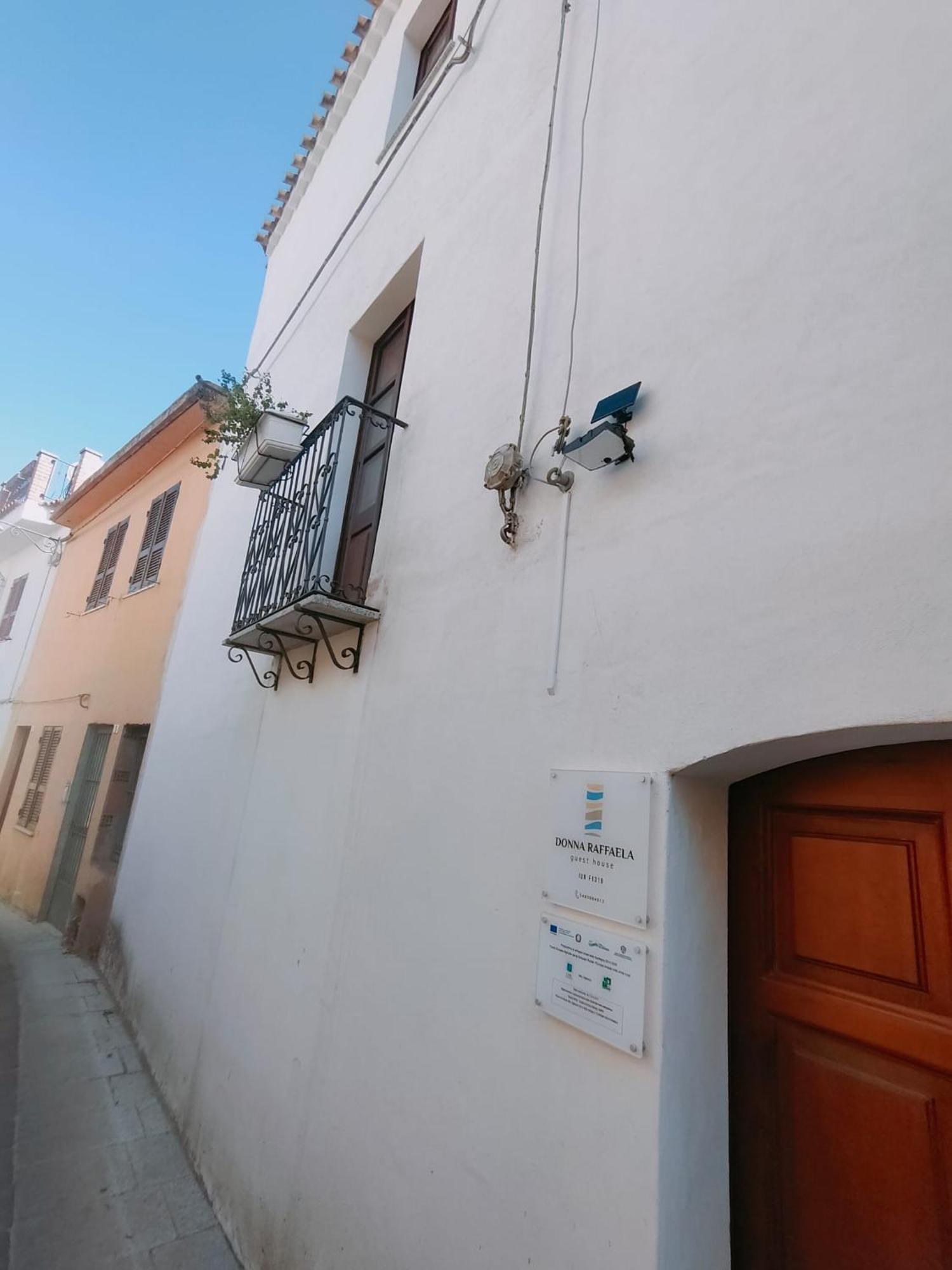 Donna Raffaela Bed & Breakfast Tertenia Exterior photo